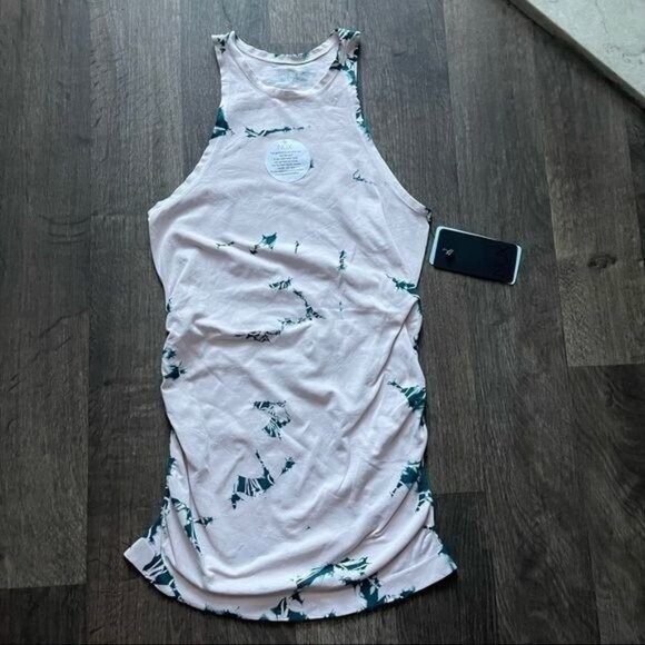 NUX Active Groove Seamless Tank Top Tie Dye Style Color Sugar Plum/ Sea Size S/M - Picture 6 of 12